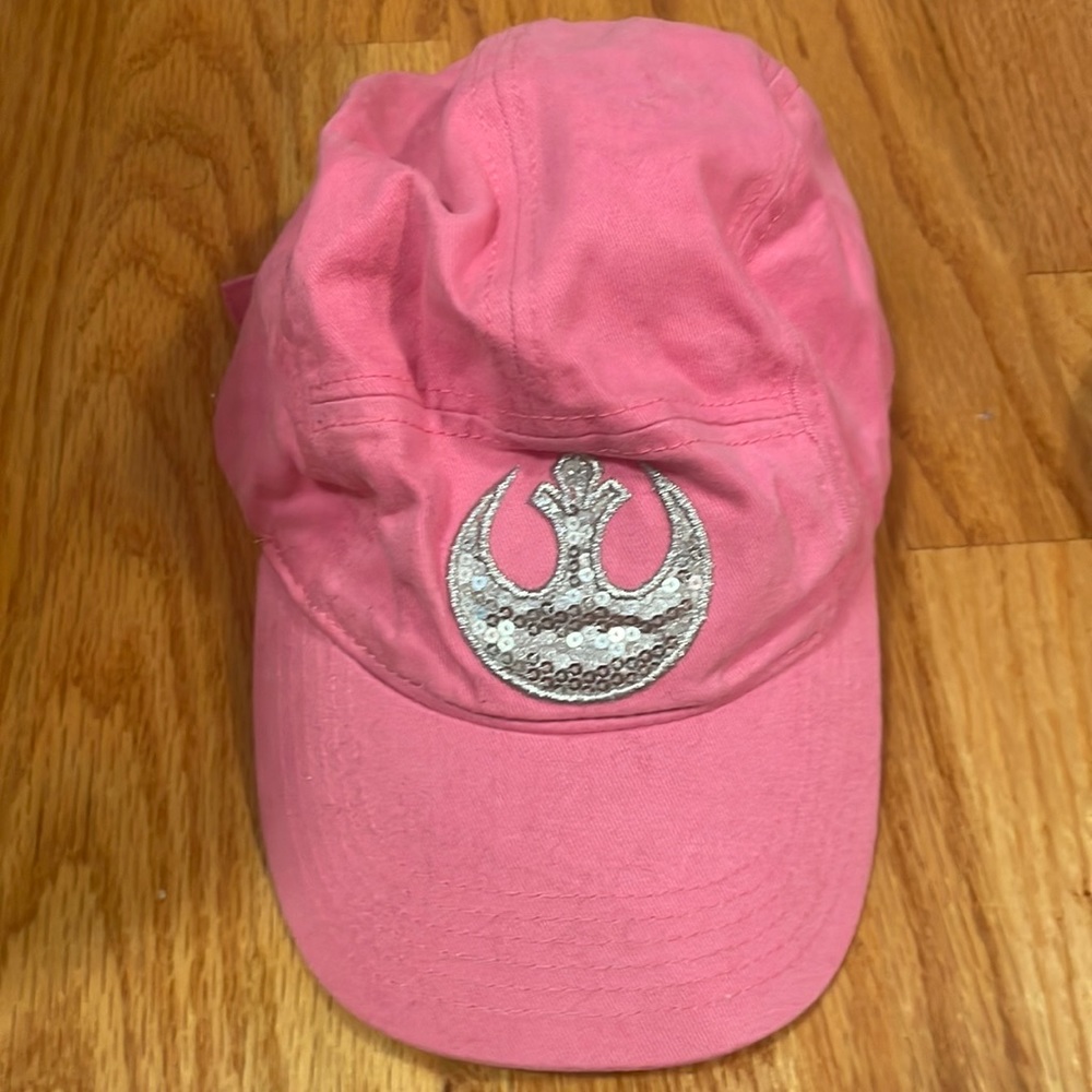 EXCLUSIVE DISNEY STAR WARS REBEL CAP